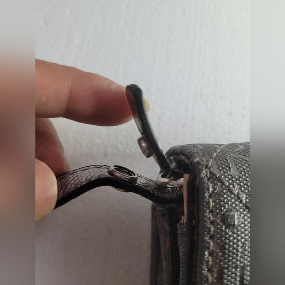 Guess small crossbody purse ،Guess Juliet Mini Crossbody Wallet in Pewter - - Picture 11 of 13